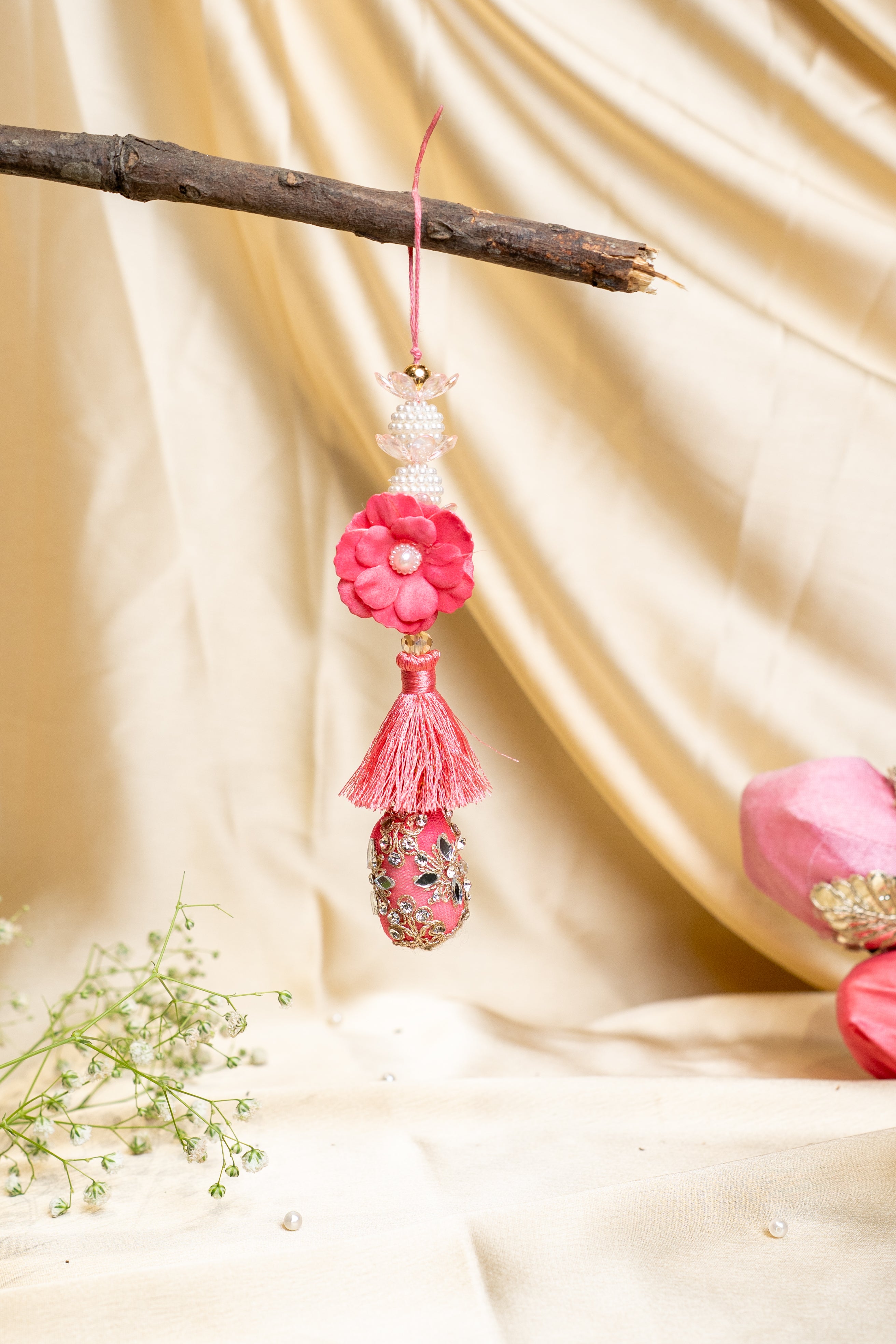 Floral lumba with heavy latkan