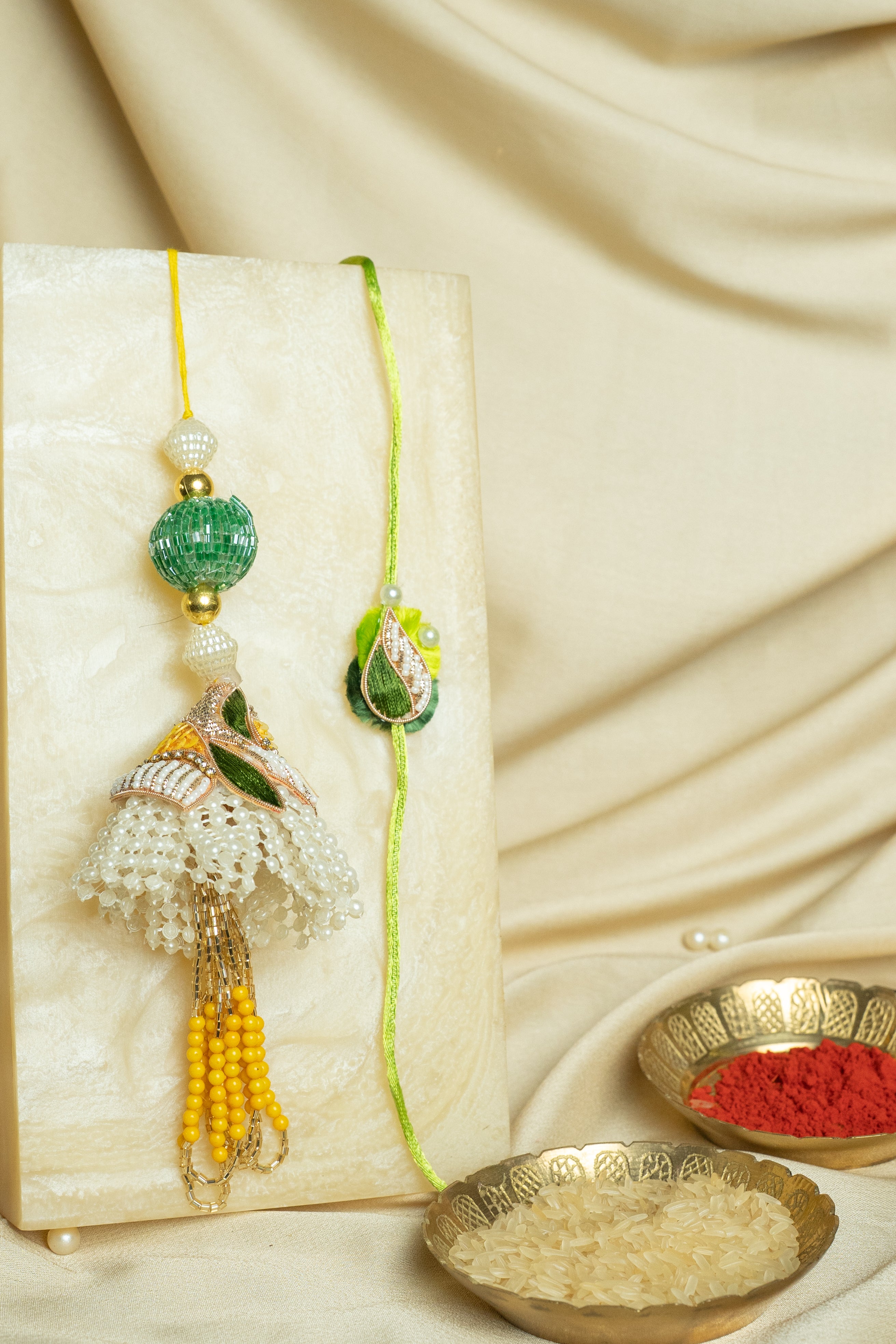 Traditional cone set with moti detailing