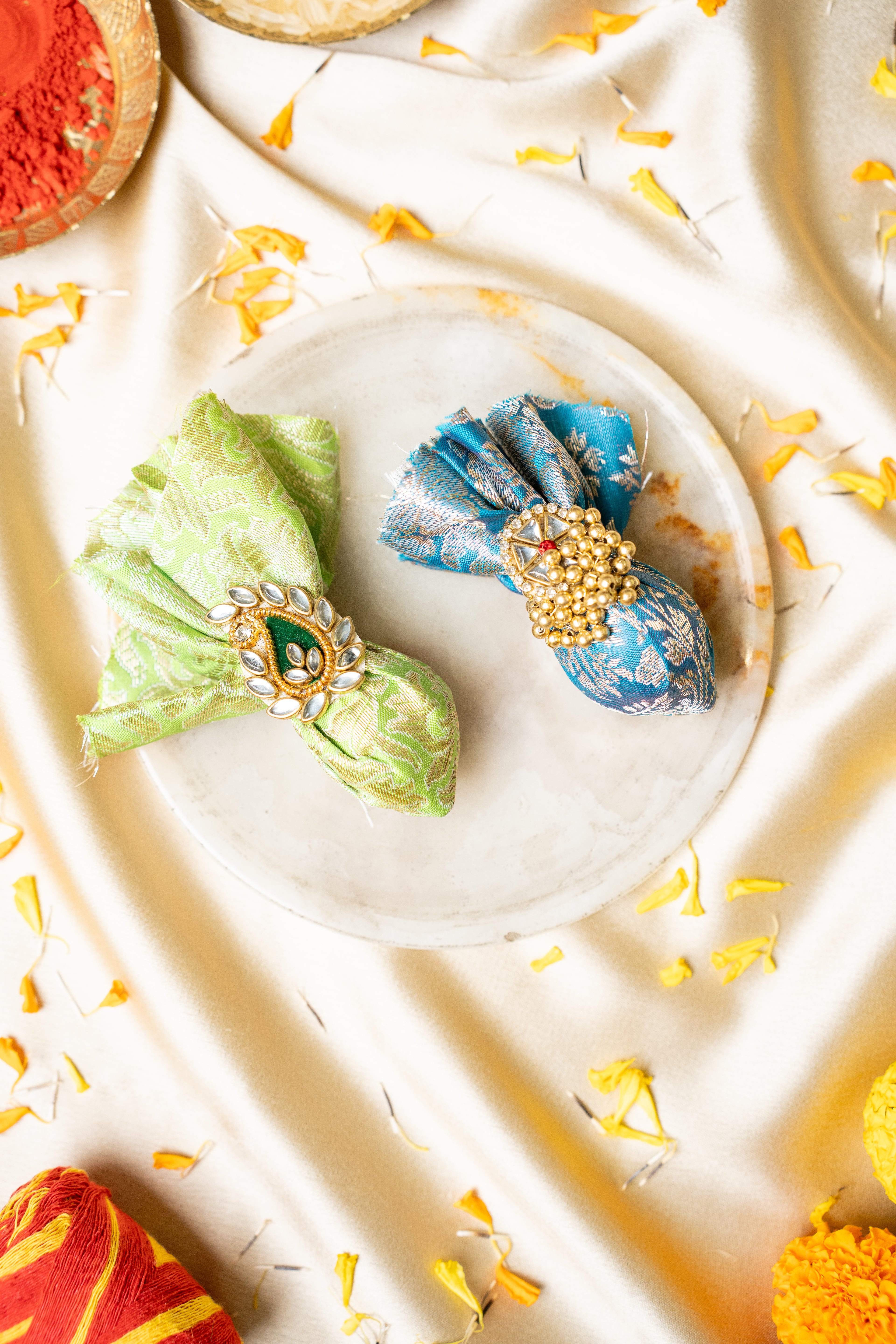 Brocade nariyal