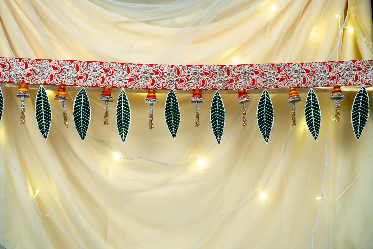 Kela patta bandarwar with heavy lace