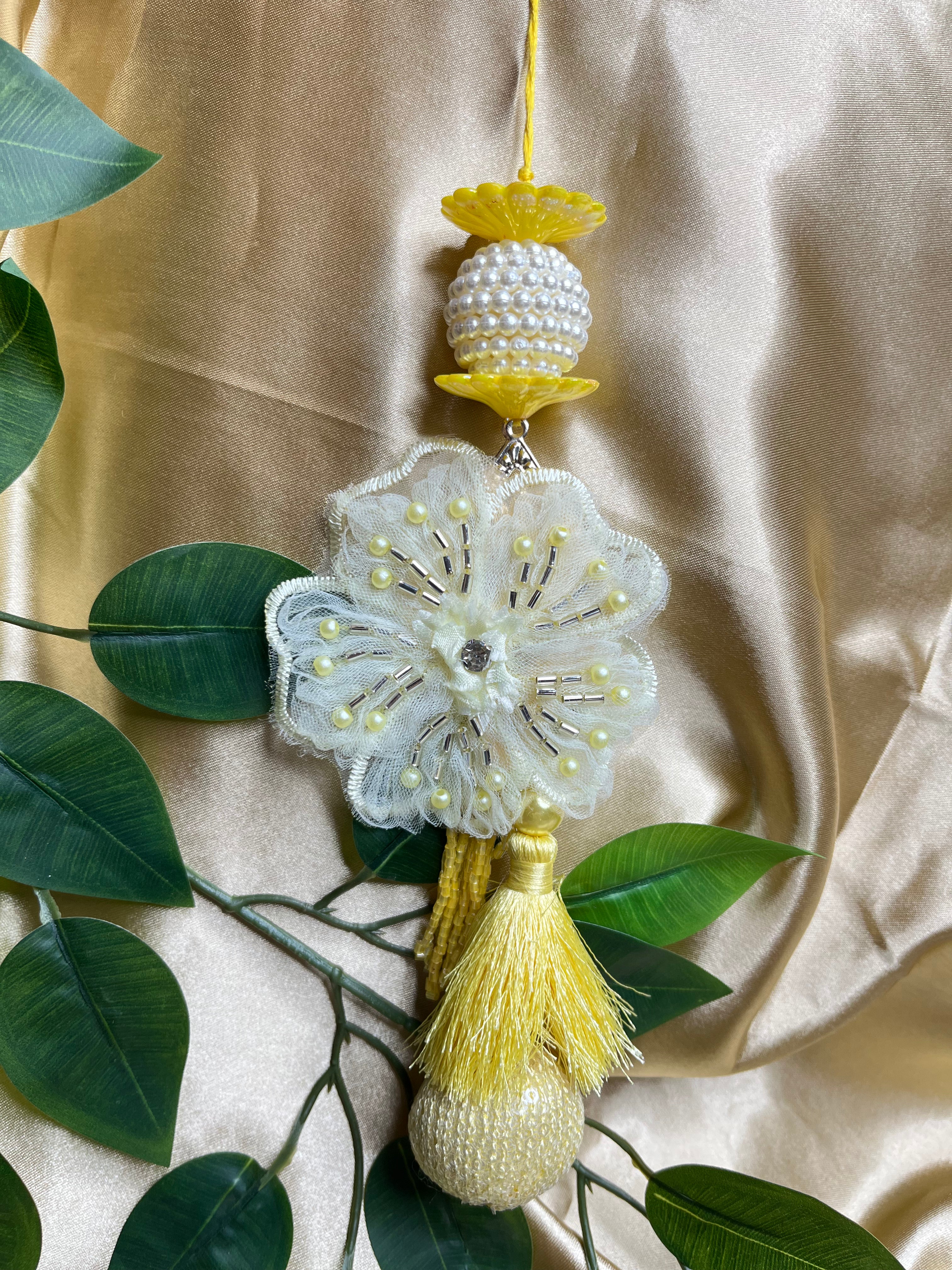 Heavy floral lumba with heavy latkan
